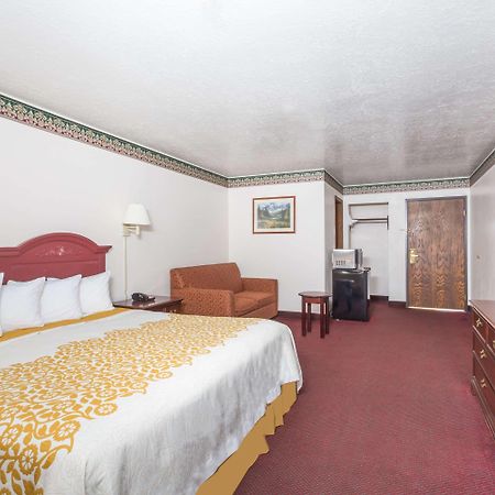 Days Inn By Wyndham Evanston Wy Exterior photo