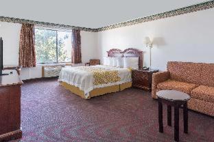 Days Inn By Wyndham Evanston Wy Room photo