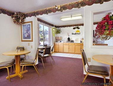 Days Inn By Wyndham Evanston Wy Restaurant photo